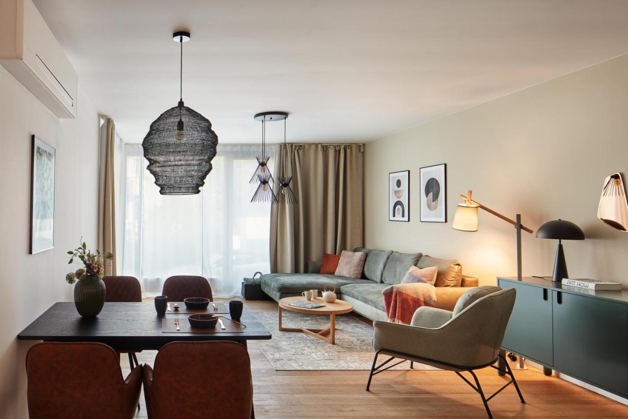 Prague Days - Stylish Apartments With Terrace - Parking - Quiet Area Екстер'єр фото