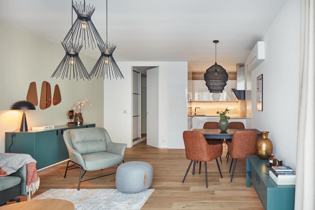 Prague Days - Stylish Apartments With Terrace - Parking - Quiet Area Екстер'єр фото