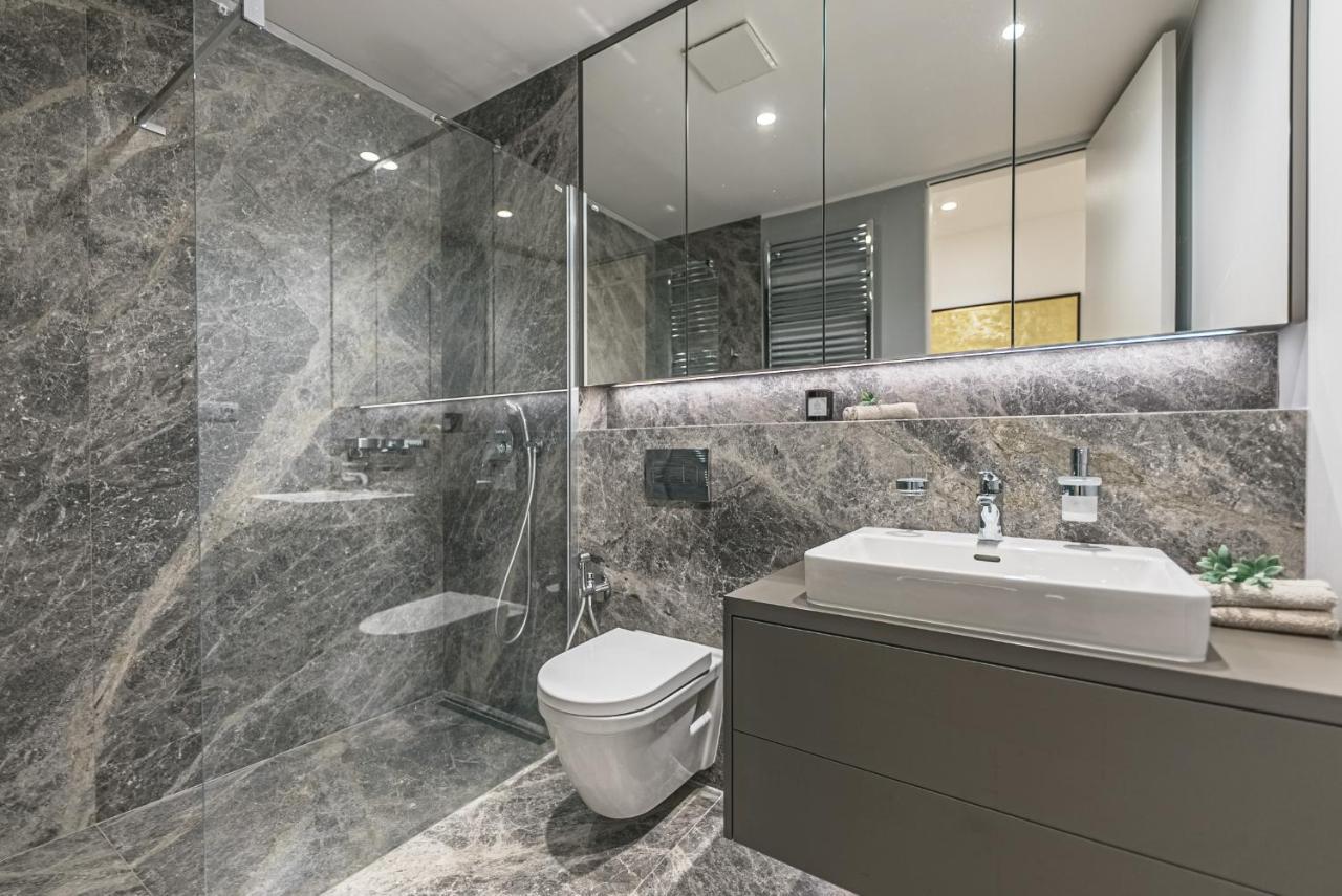 Prague Days - Stylish Apartments With Terrace - Parking - Quiet Area Екстер'єр фото