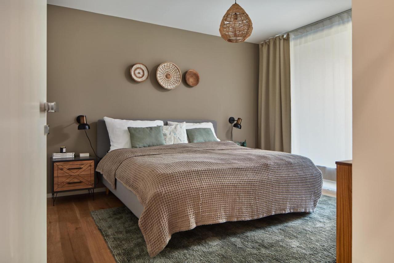 Prague Days - Stylish Apartments With Terrace - Parking - Quiet Area Екстер'єр фото