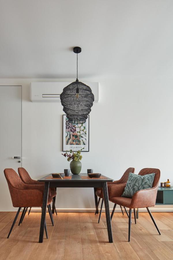 Prague Days - Stylish Apartments With Terrace - Parking - Quiet Area Екстер'єр фото