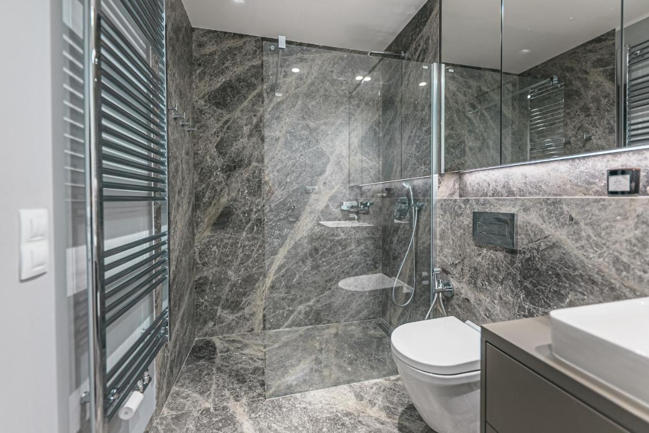 Prague Days - Stylish Apartments With Terrace - Parking - Quiet Area Екстер'єр фото